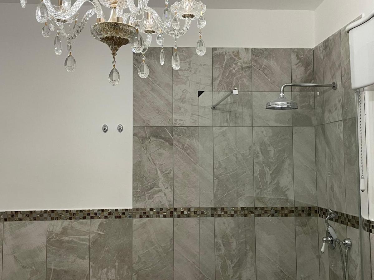 Luxury Villa Arianna Tarano Екстериор снимка