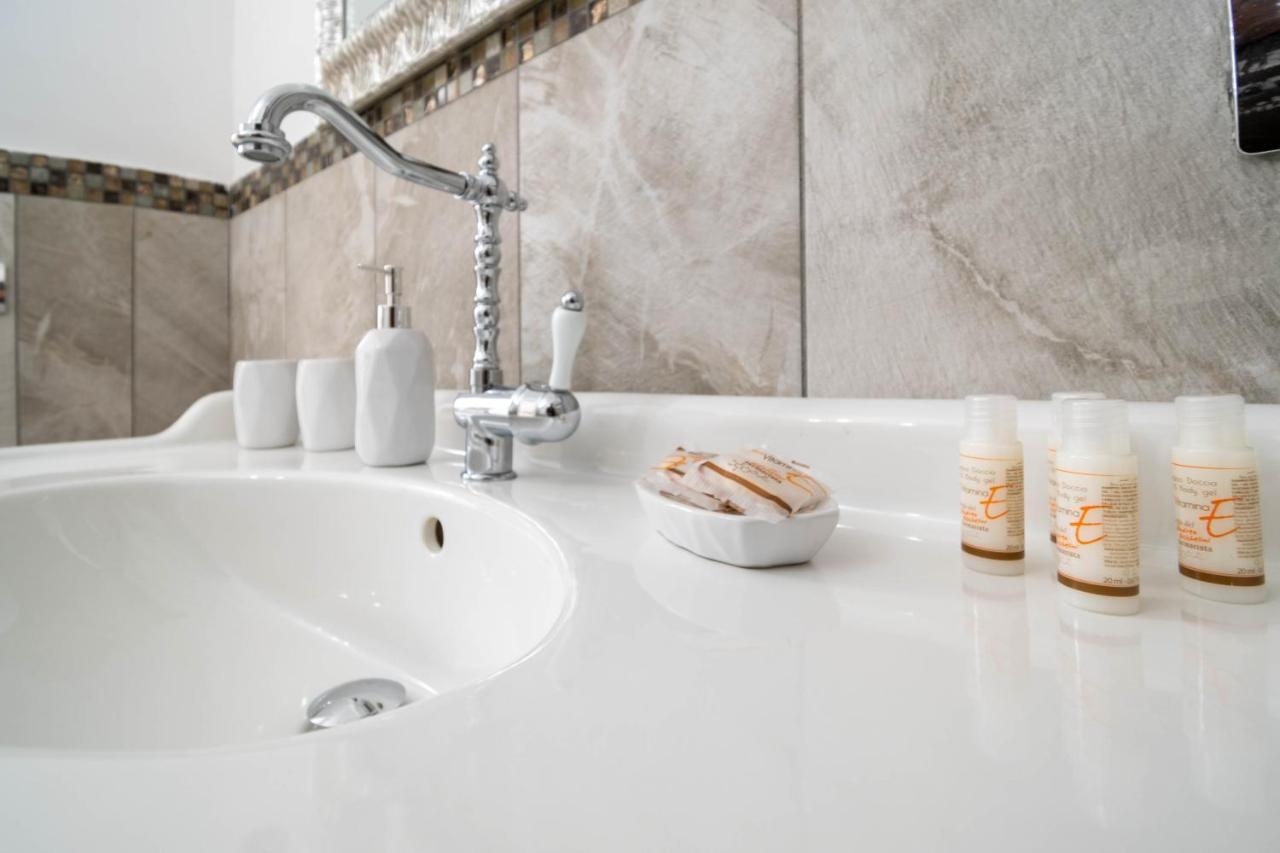 Luxury Villa Arianna Tarano Екстериор снимка