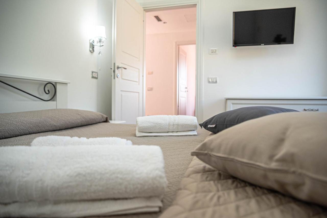 Luxury Villa Arianna Tarano Екстериор снимка