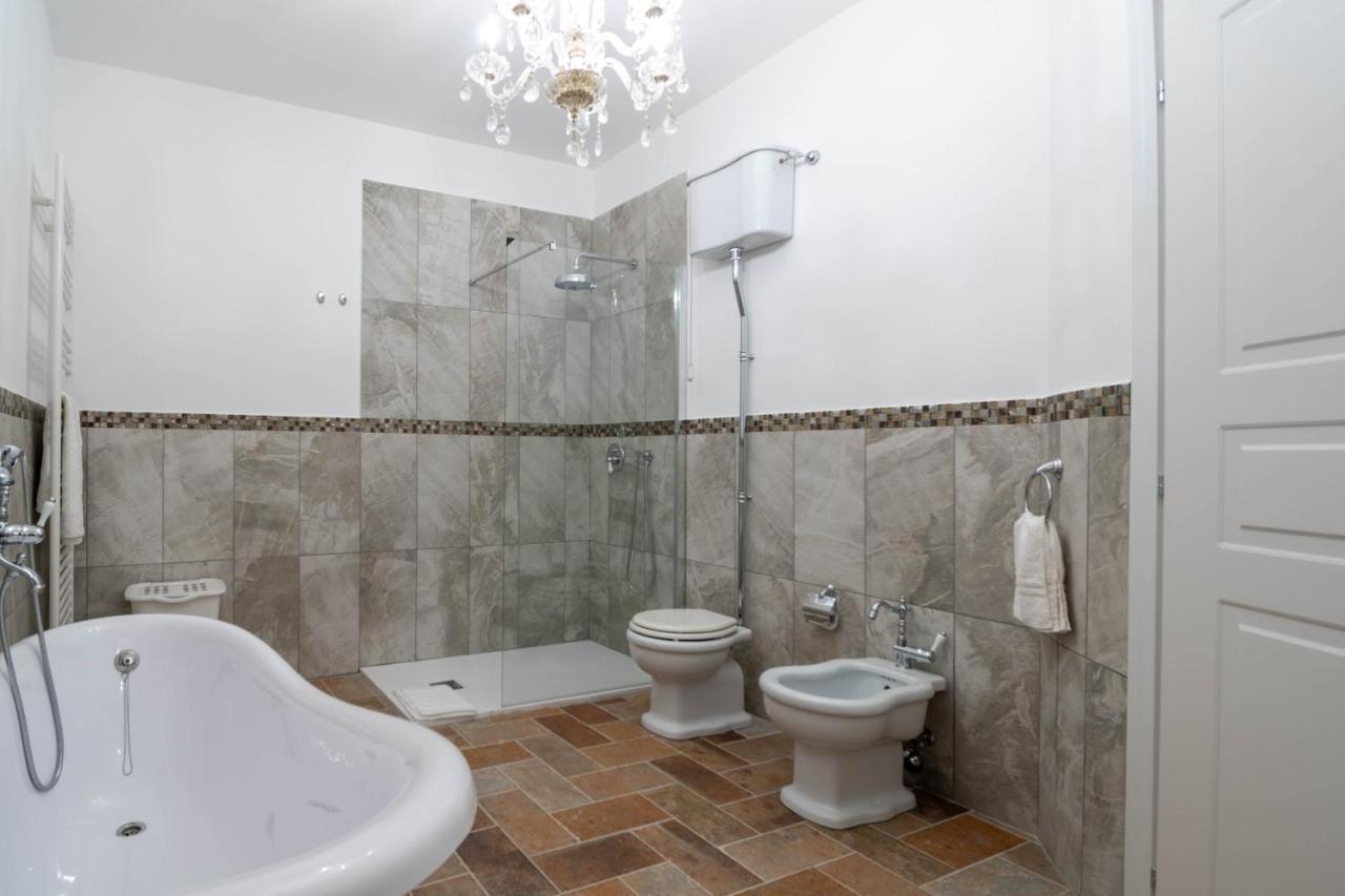 Luxury Villa Arianna Tarano Екстериор снимка